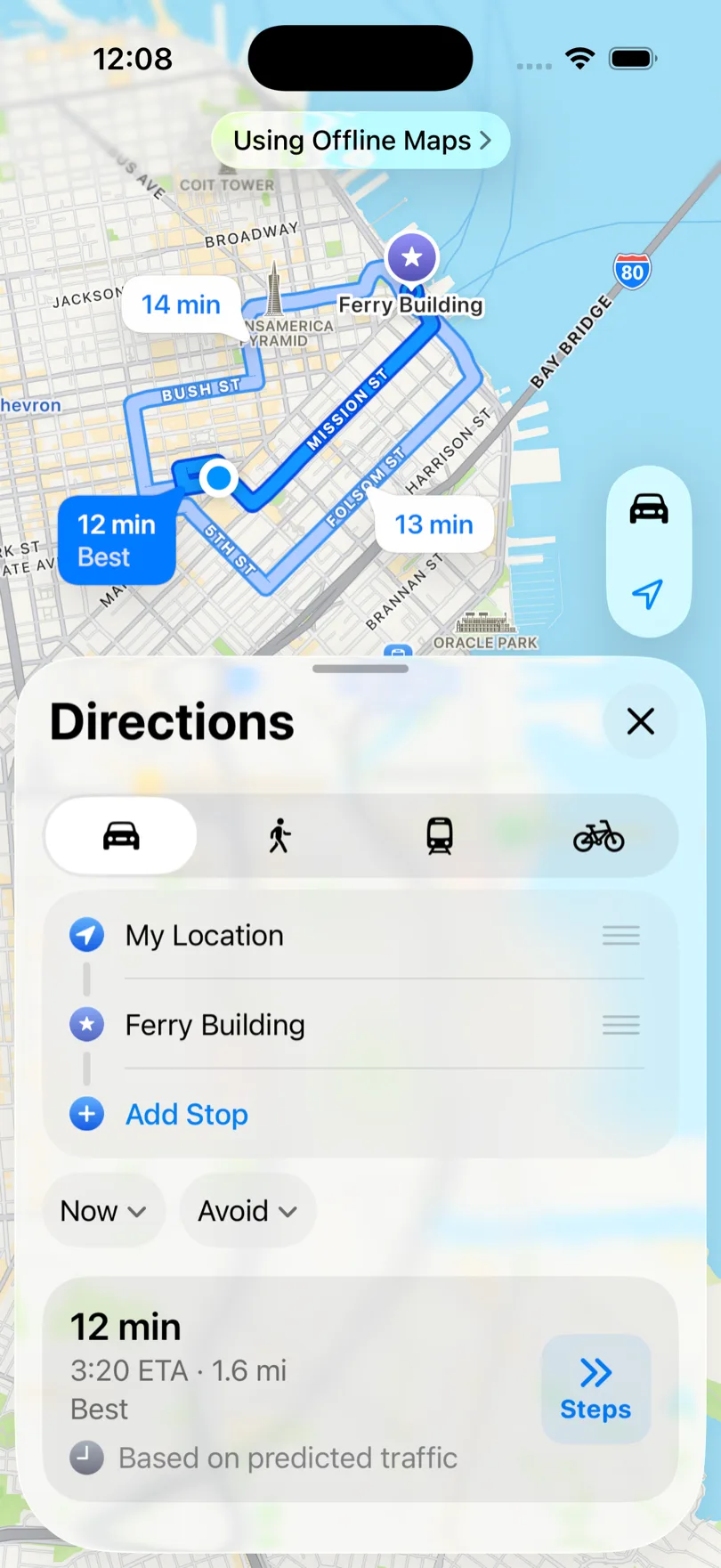Indicaciones en coche sin conexión en Apple Maps con tres opciones de ruta y la etiqueta según el tráfico previsto