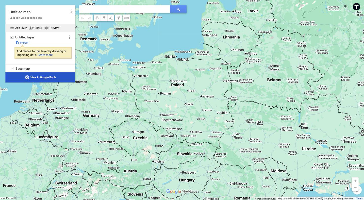 Un mapa nuevo de Google My Maps con el enlace Importar bajo la primera capa del panel izquierdo