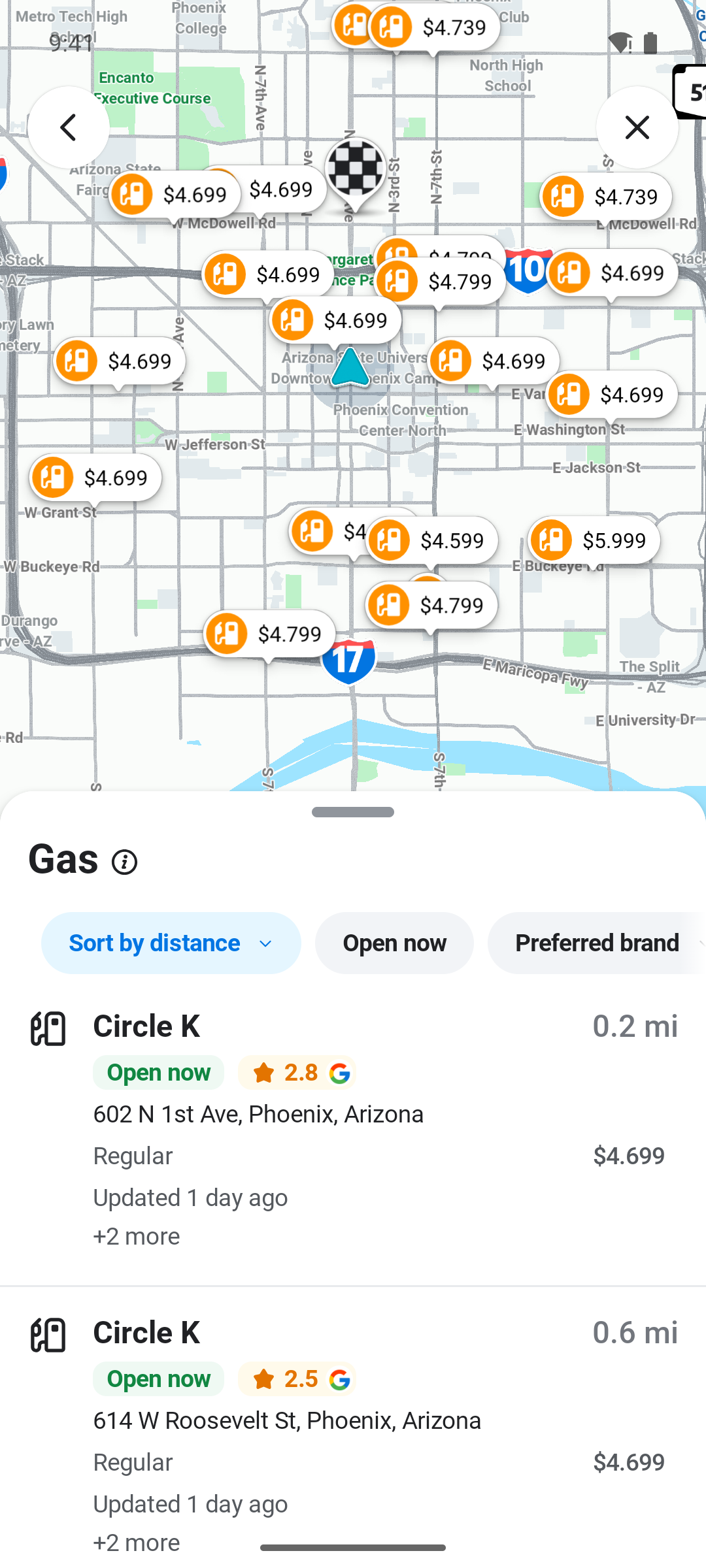 Resultados de gasolineras en Waze con precios reportados por la comunidad en el mapa y en la lista
